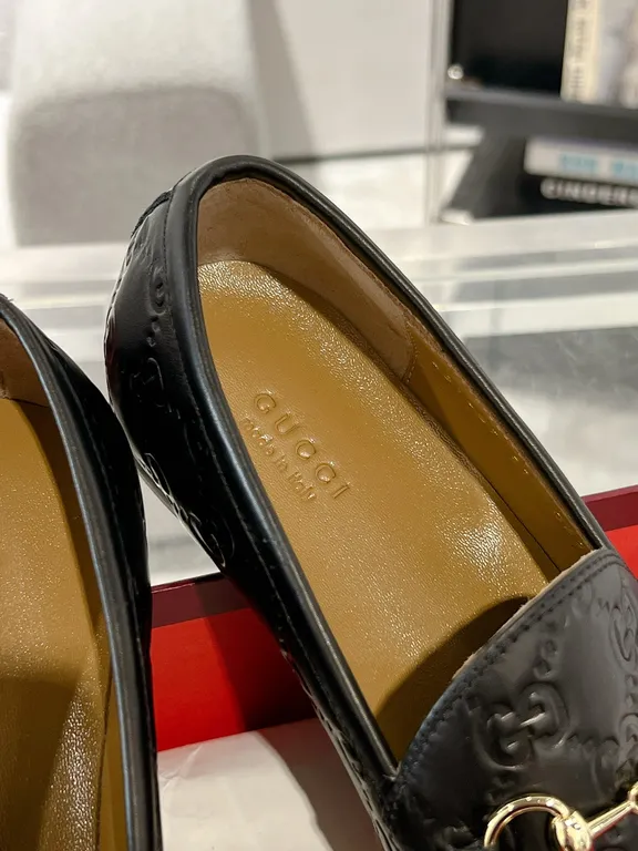 Gucci Shoe 